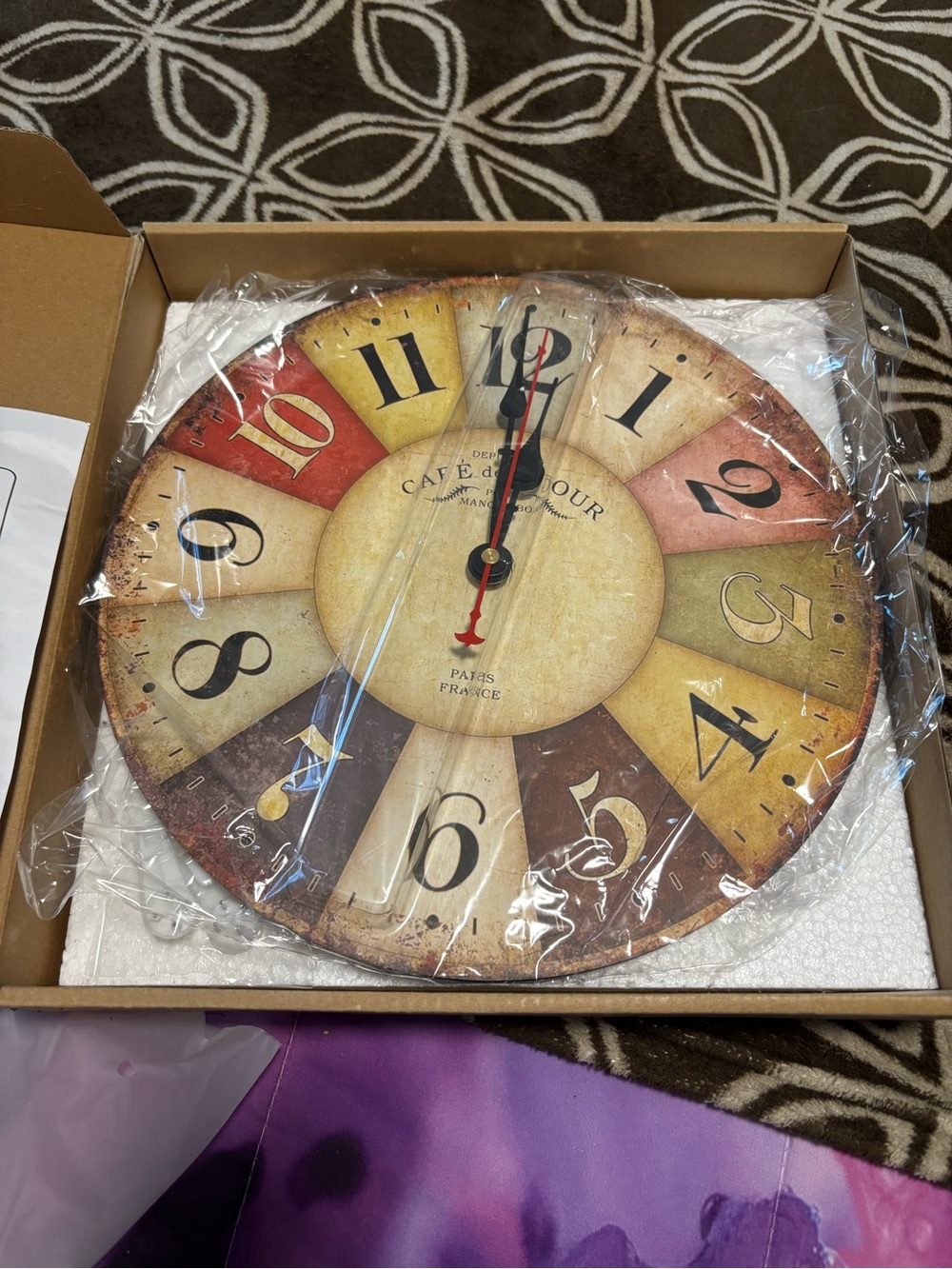 Vintage Multicolor Wall Clock - Design